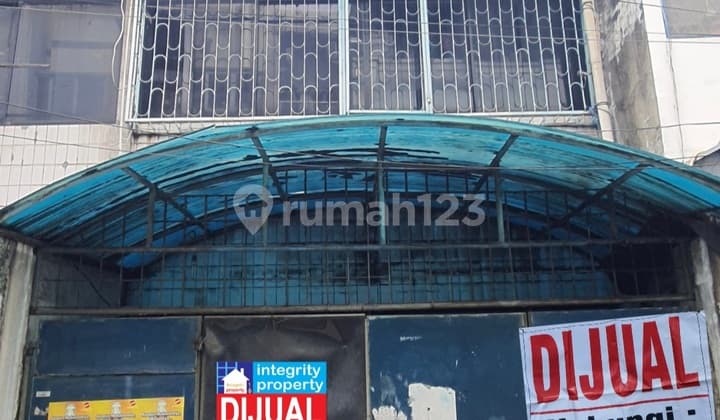 Ip2644 Rumah Jelambar Pinggir Jalan Ramai Dekat Ke Duta Mas