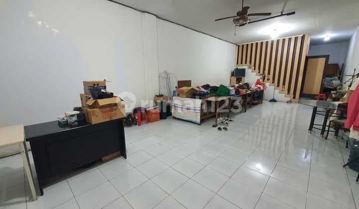 Ip2825 House in Jelambar Area Suitable for Home Industry Work