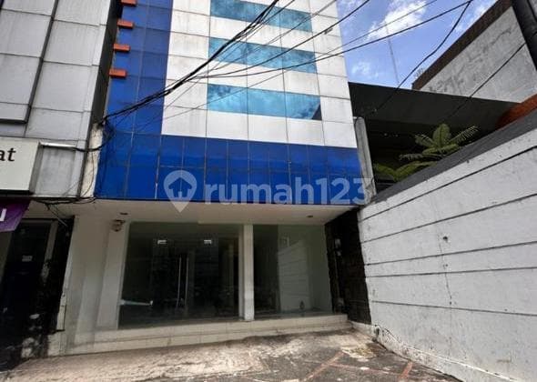 Di Sewa Ruko di Melawai Raya