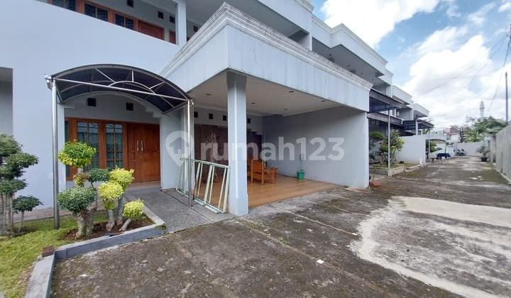 Dijual 4 Rumah Bagus SHM 2 Lantai Di Jalan Setra Indah dan 3 Kavling Siap Bangun