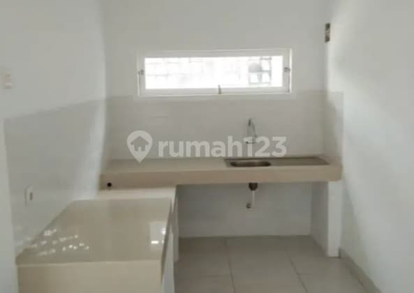 Rumah Bagus di Pasirluyu 2 Lantai SHM Hadap Barat