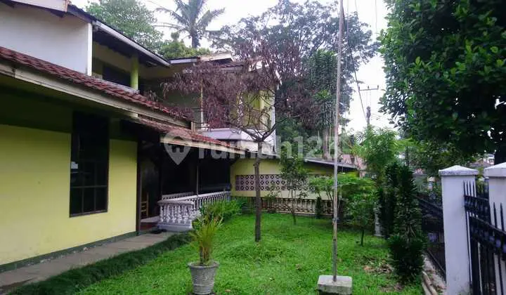 Dijual Rumah Bagus SHM di Mainroad Sariwangi