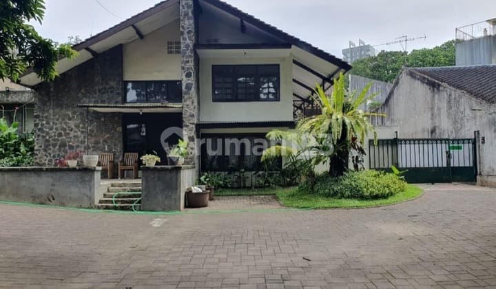 Rumah Kos Beserta Rumah Utama di Sayap Cipaganti 2 Lantai SHM