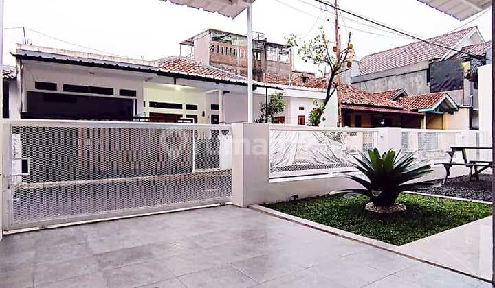 Rumah di Komplek Santosa Asih Cipamokolan Rancasari Bandung