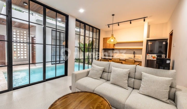 3 Bedroom Modern Villa Near Pererenan Beach