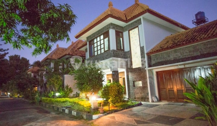 3 bedroom house in Kuta
