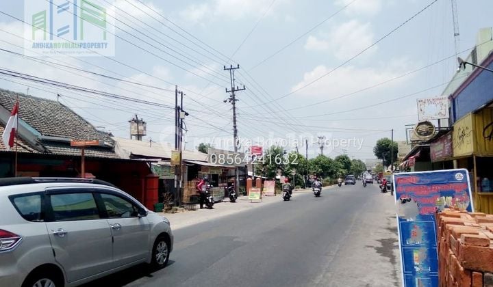 Rumah Strategis Pinggir Jalan Dekat Bandara Adi Sumarmo Dan Gerbang Tol