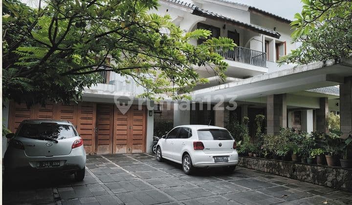 Darmawangsa Kebayoran Baru for sale, a spacious luxury house 726/500 m².