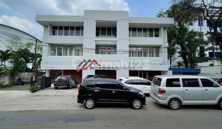 Disewakan Gedung di Mampang Dekat Trans7jakarta Selatan