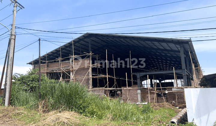 Warehouse for Rent with Loading Dock and 2-Story Office in Kic Gatot Subroto, Ngaliyan, Semarang