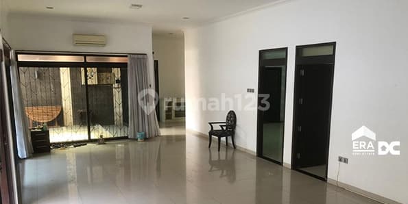 Rumah Luas Dekat Rs Elizabeth Tambora Candisari Semarang