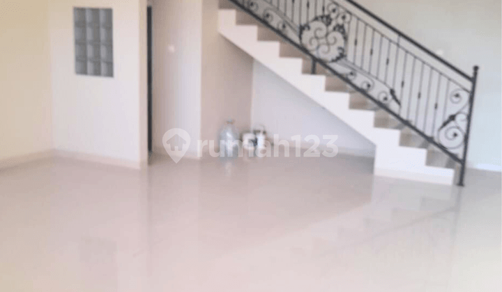 SEWA Ruko 2 Lantai Siap Pakai Hanya 1 Menit Dari Alun-Alun Kudus di Veteran