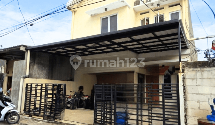 Jual Kost Tengah Kota Full Penghuni di Pusat Bisnis Batan Semarang