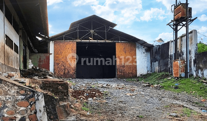 Gudang Strategis Dekat Akses Tol Krapyak di Prof Hamka Ngaliyan