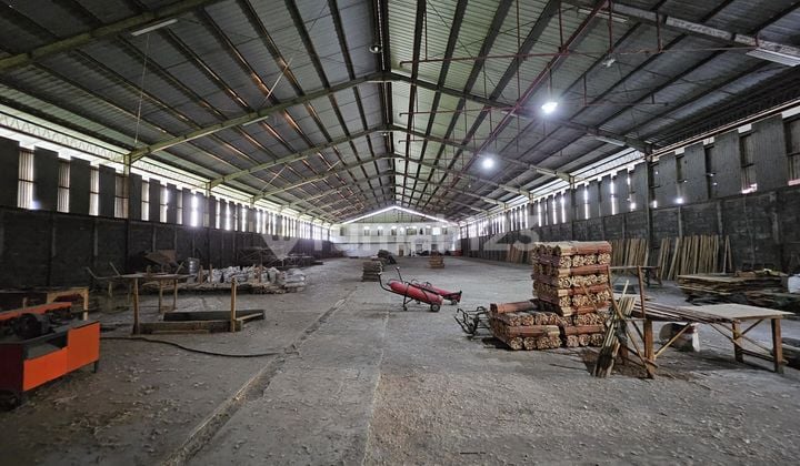 Gudang luas Siap Beroperasi di Area Industri Sayung Akses kontainer