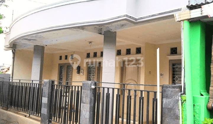 Dijual Rumah Murah Tengah Kota Cocok untuk Kost 5 Menit ke Stasiun di Satria Bantarsoka Purwokerto