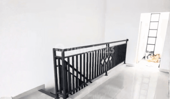 Affordable 2-Story Shop House for Rent, Ready to Use, Near Kudus Tower in Sunan Kudus