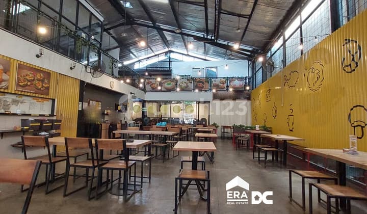 Ruang Usaha Cocok untuk Resto Dekat Simpang Lima D I Panjaitan