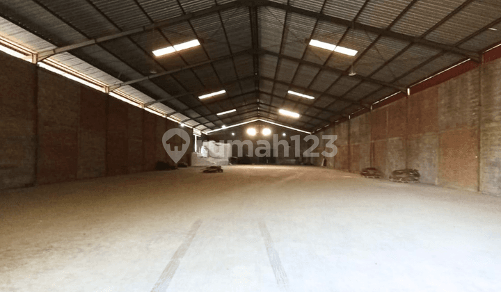 Jual Tanah Bonus Gudang Cocok untuk Parbrik di Sarwo Edi Wibowo Pedurungan Semarang