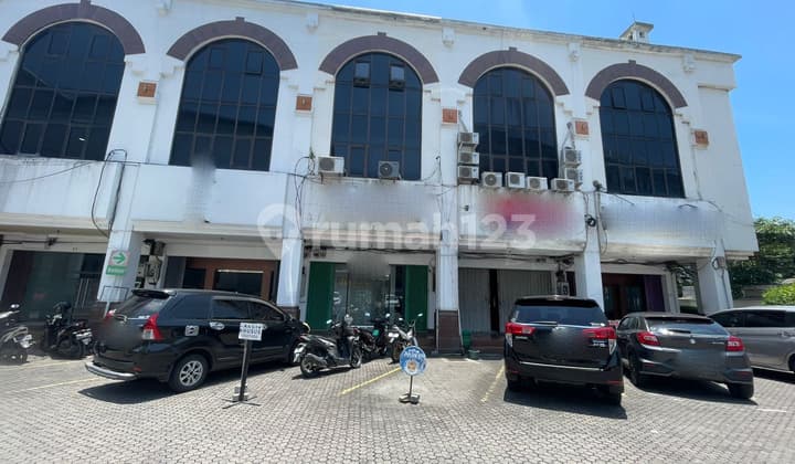 Sewa Ruko Siap Pakai Area DP Mall Pemuda Cocok Untuk Kantor Parkiran Luas