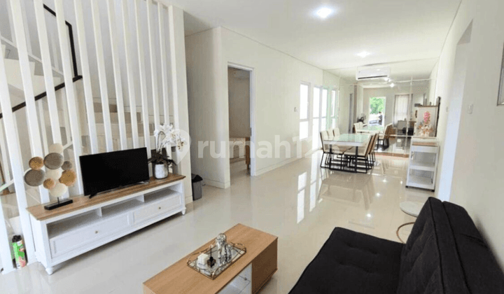 Jual Rumah Bagus Full Furnished di Victoria Highland Citraland Bsb Semarang