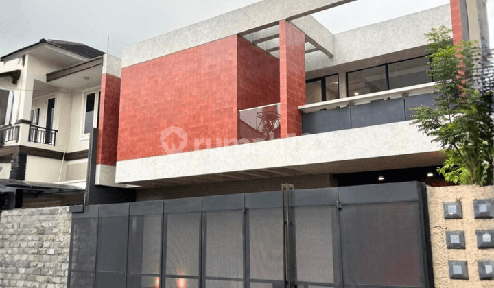 Dijual Rumah Kontemporer Modern Kondisi Baru di Kawasan Elite Semarang Atas Telaga Bodas