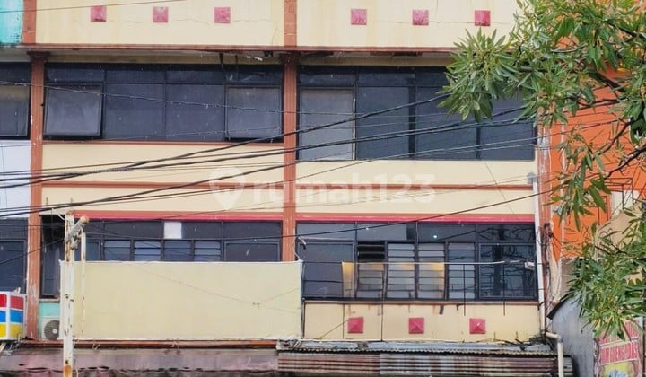 Dijual Ruko 3 Lantai Pinggir Jalan Raya Utama Dekat Tol di Sepanjang Jaya Bekasi