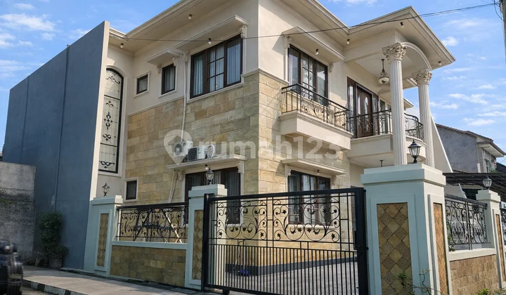 Dijual Rumah Luas Cantik 2 Lantai Posisi Hook Selangkah ke Mall Bxc di Bintaro Tangerang