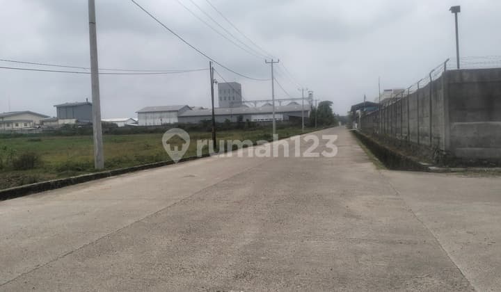 Tanah atau kavling Industrial park Cikande di jual Siap bangun .Akses kontener 40 feet jl. Cor beton. Sudah berdiri ratusan Pabrik