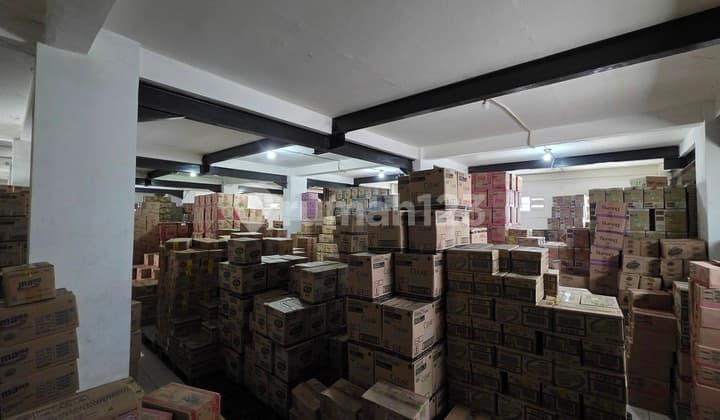 3-Storey Warehouse 1000M Wide Accessible by Container Truck in Kaliabang Tengah, Bekasi
