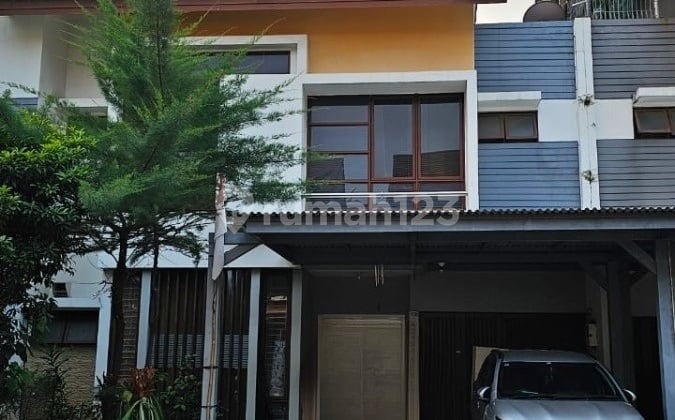 Rumah 2 Lantai Siap Huni di Cluster Lantana, Jakarta Garden City
