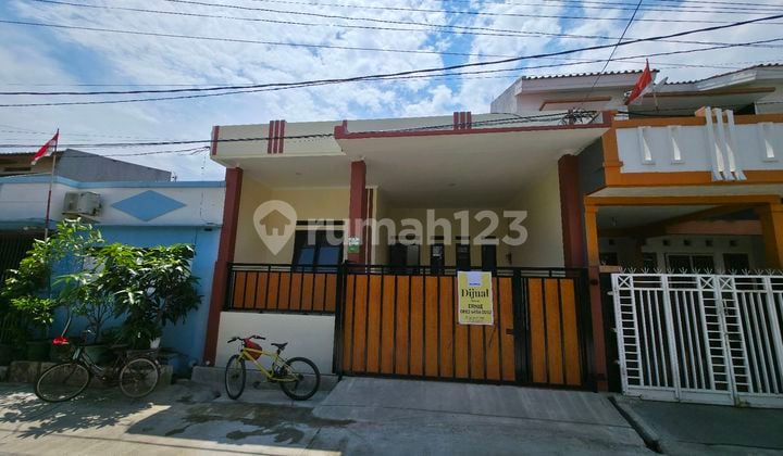 Rumah Cantik Siap Huni Di Jalan Melon,harapan Indah Bekasi