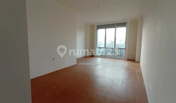 Disewa Ruang Lantai 3 Lokasi Ramai Bulevar Hijau Harapan Indah