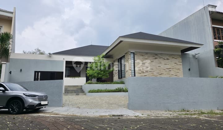 New House very comfortable in Taman Tirta Golf, Tangsel.