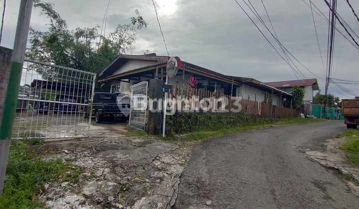 FOR SALE HOUSE ON MARTADINATA STREET AND PRINTING EQUIPMENT