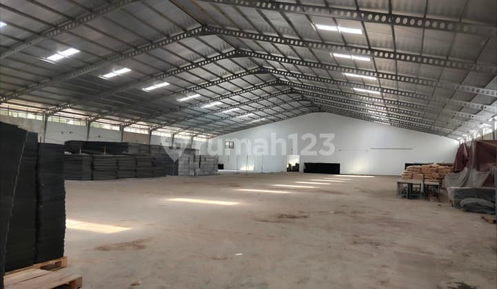 Leuwi Gajah Cibaligo Wing near Baros Toll Road