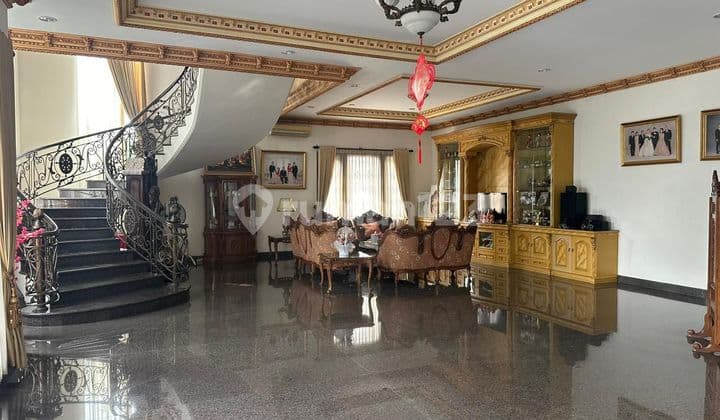 Rumah Mewah 3 Lantai di Sunter, Jual Murah Dibwh Pasar