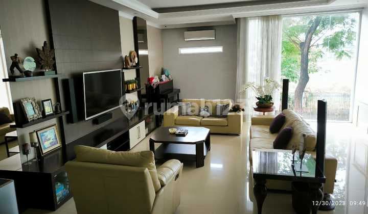 Rumah Mewah di Puri Jimbaran Residence, Ancol Timur