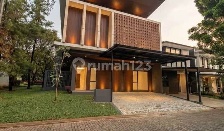 Brand New Hook House Foresta BSD