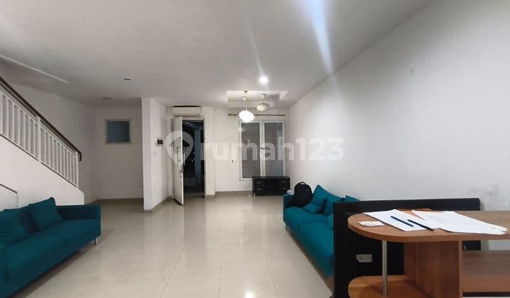 Disewakan Rumah Kontrakan Green Permata 4 Kamar Bagus