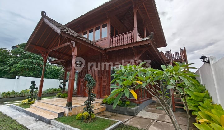 Joglo house in Ubud – comfortable and serene.