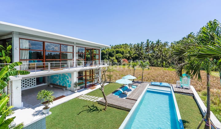 Luxury villa tanah lot tabanan