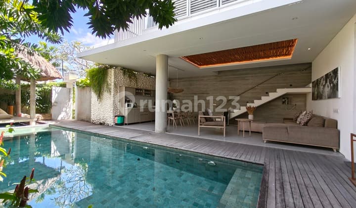 Villa Rent Open Living Seminyak