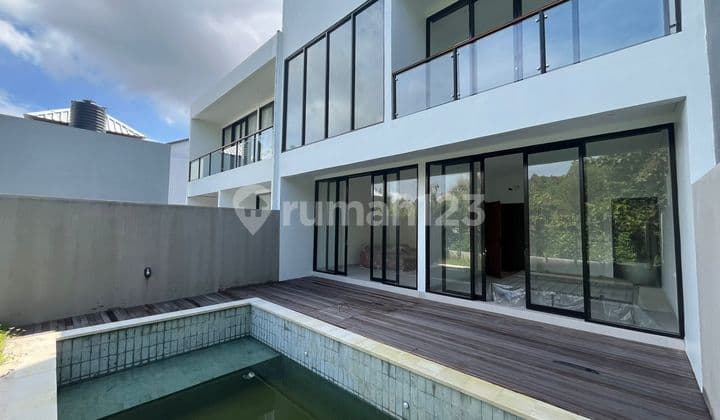 Villa Nusa Dua Kawasan Elite