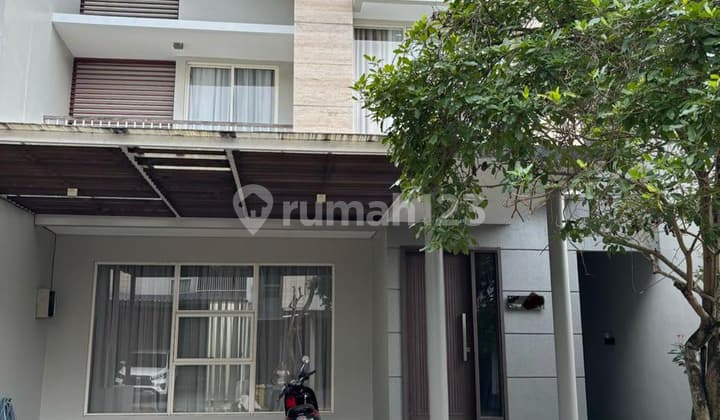 Serenia Hills Titan For Rent