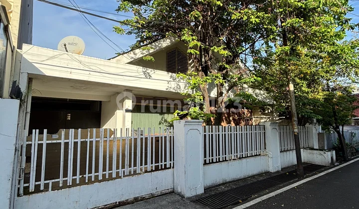 Rumah Hitung Tanah di Cideng