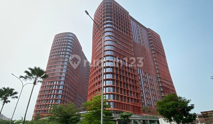 South Quarter 1 BR + Study Cheap!!