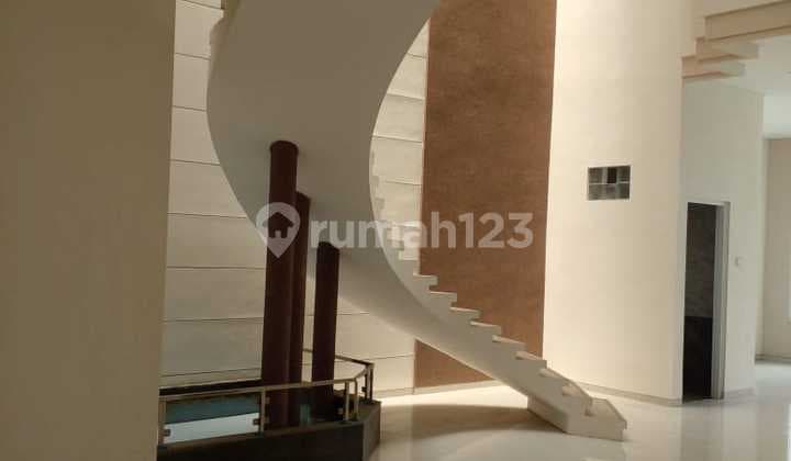 Jual Rumah 2 Lantai Dharmahusada Indah Barat Surabaya Timur