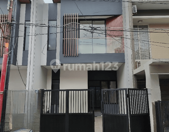 Rumah Kualitas Premium Koko Masih Baru Harga 1 M-an Di Mulyosari Dekat Pcm