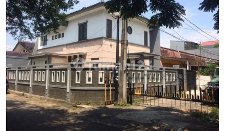 Coconut Molek House, Kelapa Gading. Good for Business